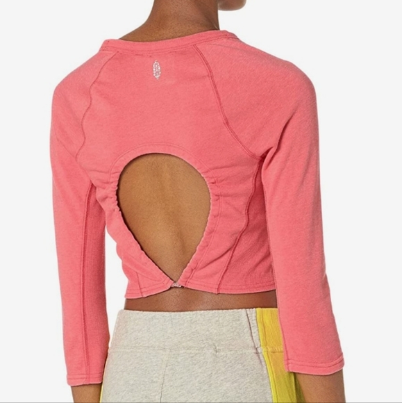 FP Movement by Free People Circle Back Crop Top in Lipstick X-Small - Picture 1 of 15